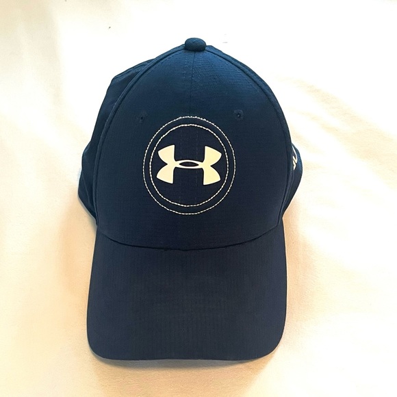 Under Armour Other - Under Amour Golf Youth M/L Fitted Baseball Hat
